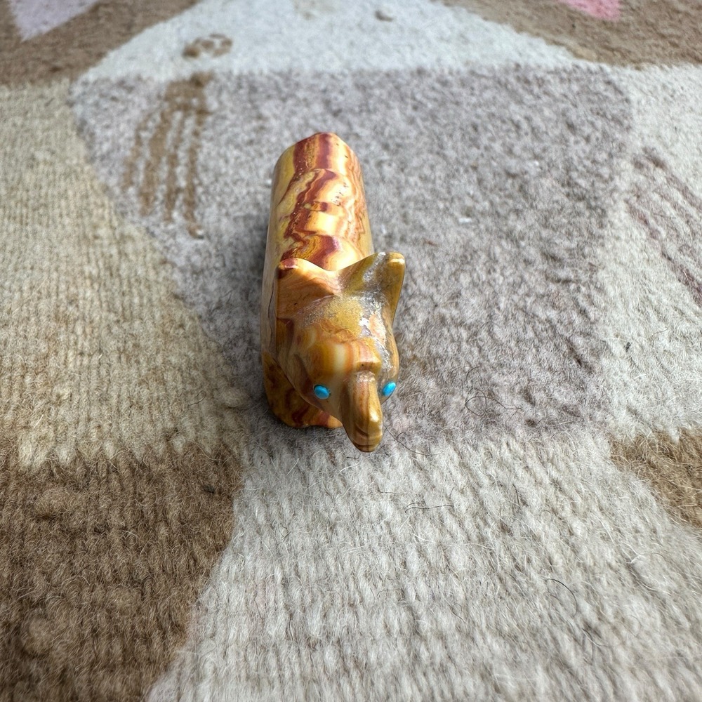 Vintage Zuni Banded Jasper Wolf Fetish Turquoise Inlay Eyes Native American - Picture 3 of 16